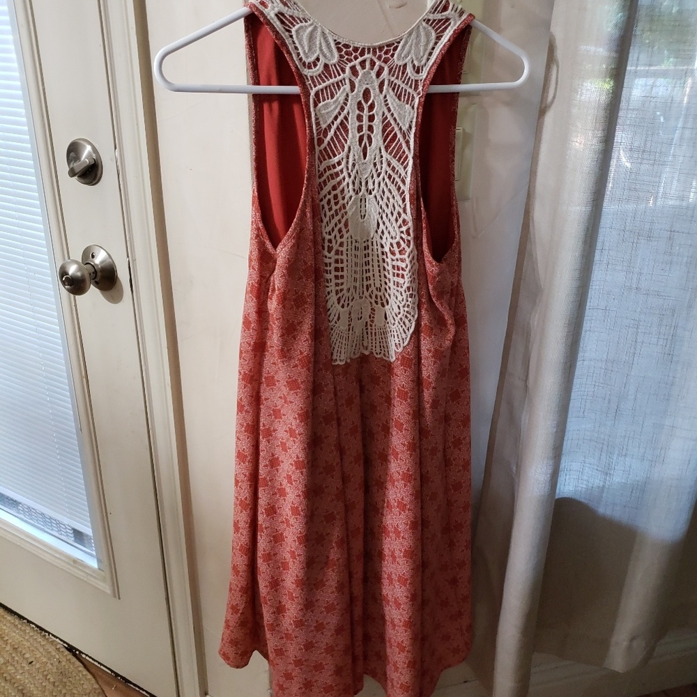 Cute dress . Looks wonderful with sandals or boots
